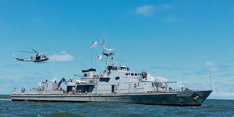 Gobierno descarta patrullas oceánicas chinas y analiza  adquirir buques usados de Noruega