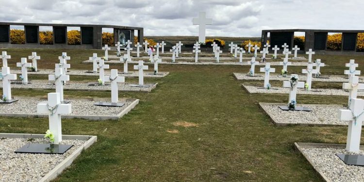 Malvinas frente a los cultores de la cizaña