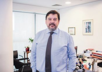 Adrián Peña: Un político que se hizo de abajo