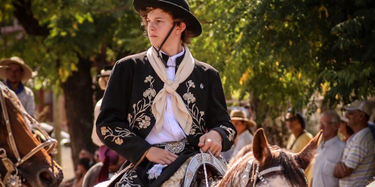 Patria Gaucha, un reencuentro con la cultura que vive en el campo