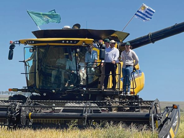 Lago instó al Gobierno a trabajar en represas y continuar esforzándose en bajar los costos logísticos
