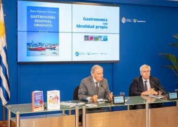 Fue presentado libro sobre gastronomía rochense