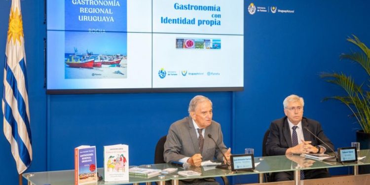 Fue presentado libro sobre gastronomía rochense
