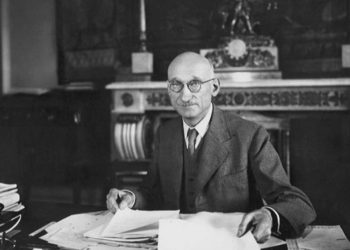 Bajo el signo de Moro