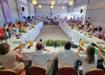 Congreso de Intendentes analiza la sequía y recibe a ministros de Ganadería y Defensa