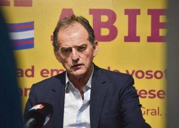 Manini Ríos: “Los monopolios privados parece que son sagrados y no se pueden tocar”