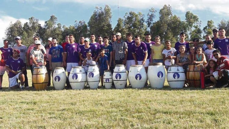 Las instituciones deportivas son el centro de las pequeñas comunidades del interior