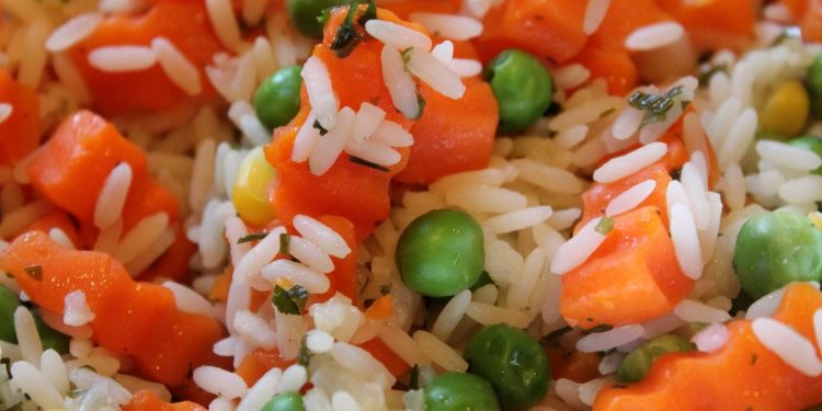 Hay que educar para generar el hábito del consumo de frutas y verduras