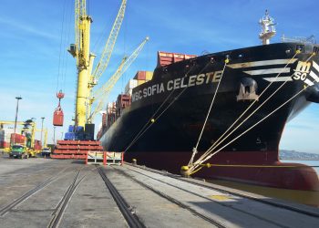 En marzo las exportaciones retrocedieron 4%