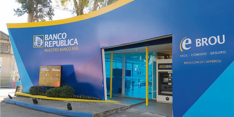 “Los sistemas de seguridad del BROU no fueron vulnerados” dijo su presidente, Salvador Ferrer