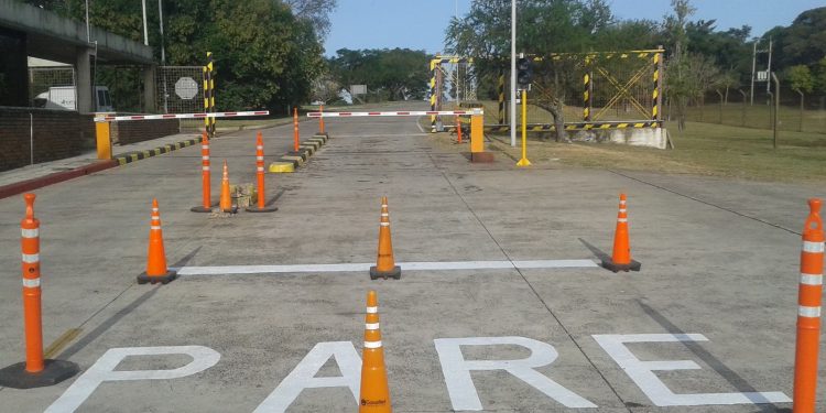 “Salto en Movimiento”: un grupo de personas contra el desempleo