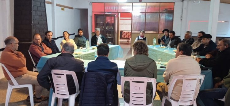 Advierten que medida sindical en el sector lácteo causa pérdida de leche