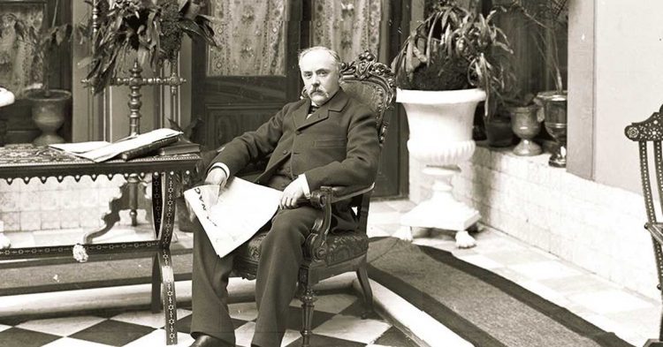 La acumulación de deudas conduce a la inestabilidad política y la degradación de la democracia