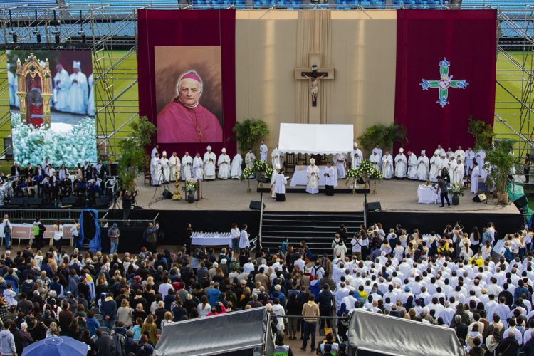 Jacinto Vera fue beatificado ante un Centenario colmado de fieles