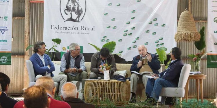 Enrique Guerra: “Así como el Estado invierte en carreteras, es bueno también que empiece a invertir en obras hidráulicas”