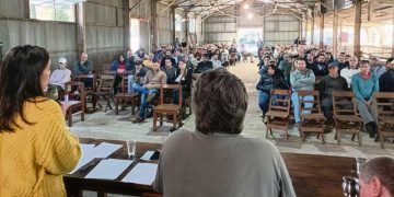 Apicultores de todo el país se reunieron en Durazno para abordar problemáticas del sector