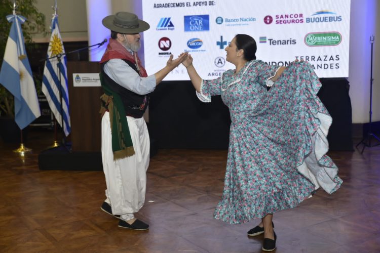 213° Aniversario de la Revolución de Mayo de 1810