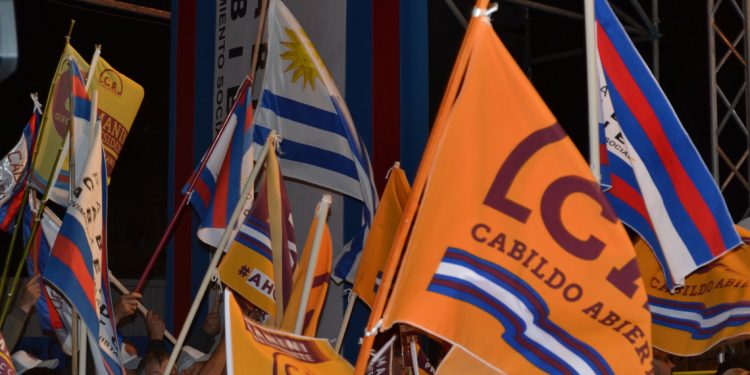 Una tercera fuerza que llena un vacío en el mapa político nacional