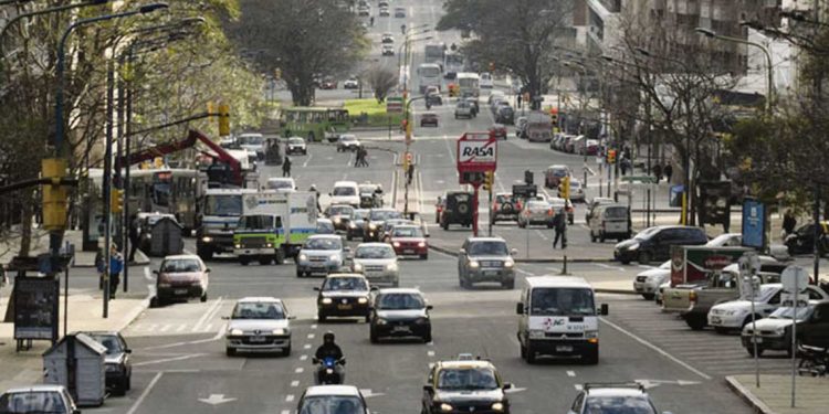 Según Jorge Perini, Montevideo debe tener un tren elevado que solucione el problema de movilidad