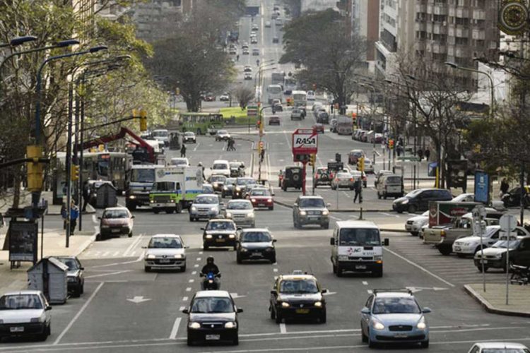 Según Jorge Perini, Montevideo debe tener un tren elevado que solucione el problema de movilidad