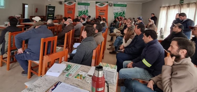 Se realizó jornada sobre actualización en fertilizantes en la zona este