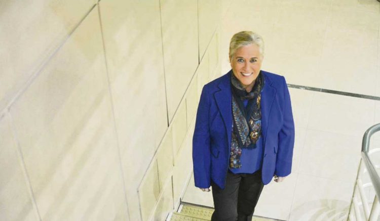 “No es necesaria la fusión con el BROU para atender a los deudores en UR, el BHU puede soportar ese costo adicional”