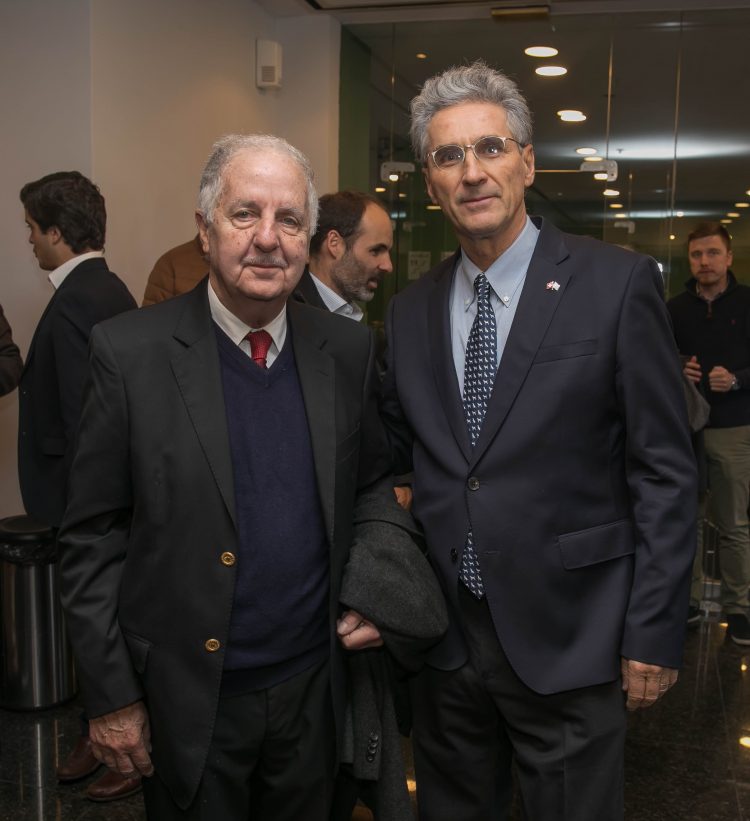 La cámara Suizo-Uruguaya y Banque Heritage invitaron a una charla sobre las oportunidades y desafíos de la Inteligencia Artificial