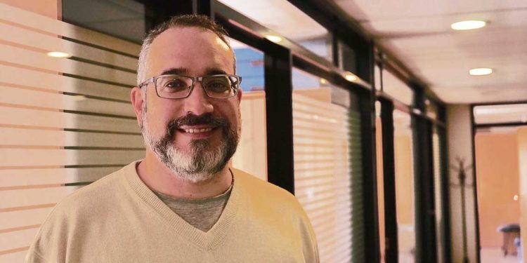 Aumento de la concentración en supermercados y farmacias: “Comisión de Defensa de la Competencia tendría que establecer un criterio más claro”