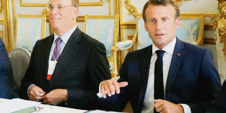 Condicionada por fondos de inversión, cumbre climática de Paris termina en fracaso