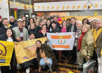 Manini Ríos lanza campaña por proyecto de endeudamiento con gira por el interior