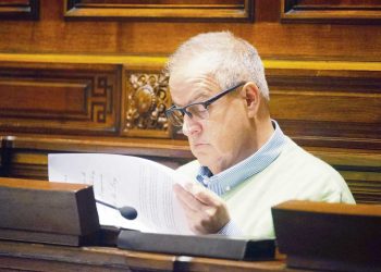 “Debemos resolver el problema de las tasas de interés altísimas que lo único que hacen es perjudicar el bolsillo de la gente”