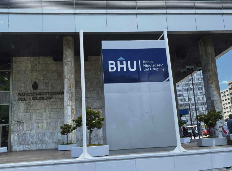 Fusión BROU-BHU: “una iniciativa de senadores”