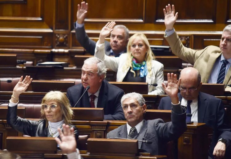Cabildo Abierto llama a la autocrítica