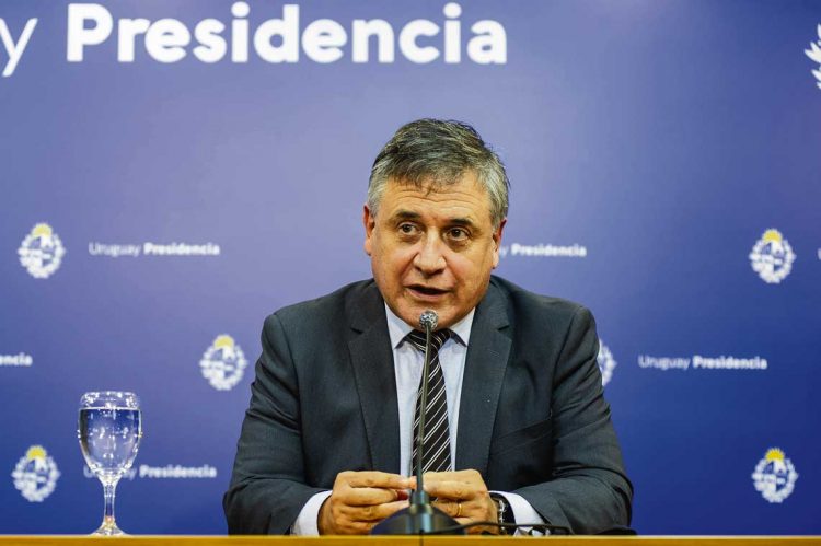 Convocan al Parlamento al ministro de Industria, Omar Paganini, para que explique acuerdos por el hidrógeno verde