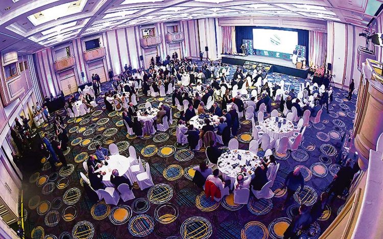 Solidaridad a la cancha junto a las glorias del fútbol que más lo precisan