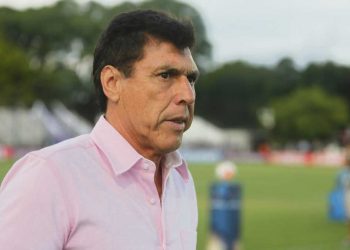 Juan Ramón Carrasco fue homenajeado por hinchas de Nacional en Estados Unidos