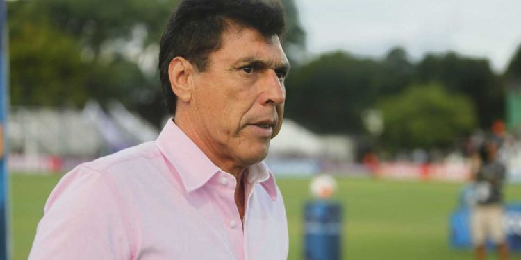 Juan Ramón Carrasco fue homenajeado por hinchas de Nacional en Estados Unidos