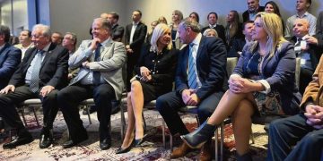 Nuevo sector respalda a Delgado y Laura Raffo inaugura su sede central