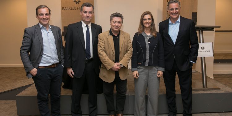Banque Heritage organizó desayuno con el periodista Claudio Fantini como expositor