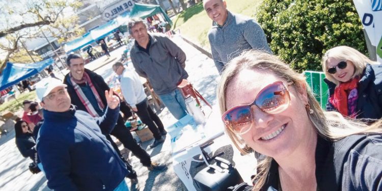 Avanza en todo el país recolección de firmas de la campaña “Deuda Justa”