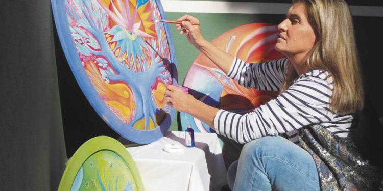 “Tuve un gran despertar espiritual y comencé a profundizar en ese camino a través del arte”