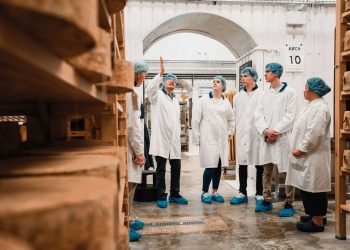 Afine continúa perfeccionándose en la elaboración de quesos de calidad