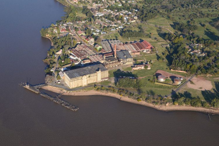 Se agudiza situación de Fray Bentos frente a Argentina