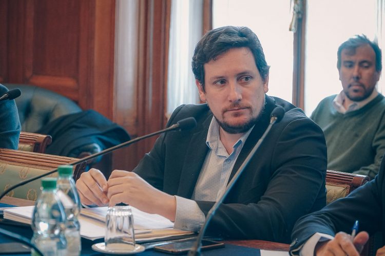 Deudores UR: Comisión de Vivienda del Senado aprueba proyecto por unanimidad