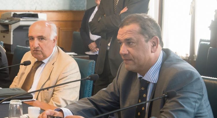 Por unanimidad el Senado prohibió la carne de laboratorio y posiciona a Uruguay liderando en la materia