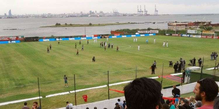 Lo sabemos hace décadas, el futbol profesional uruguayo es inviable