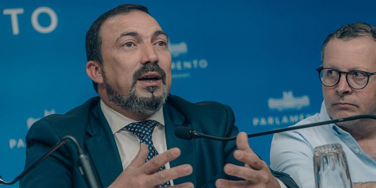 Caja de Profesionales: Cabildo Abierto apuesta a la construcción de consensos respecto a la discusión de proyecto de ley