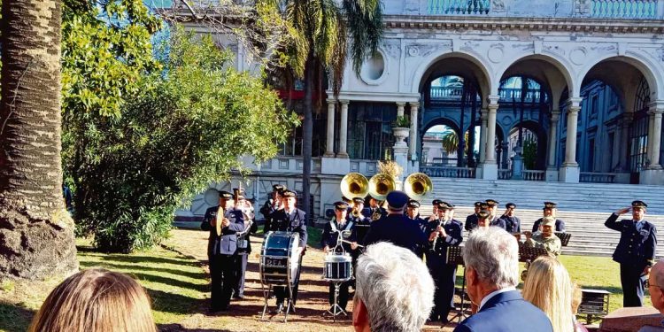 Conmemoración del “Día de la Unidad y las Fuerzas Armadas Italianas” en Montevideo