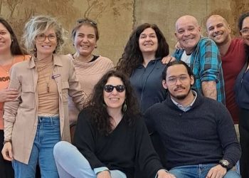 Se estrena obra teatral con personas sordas