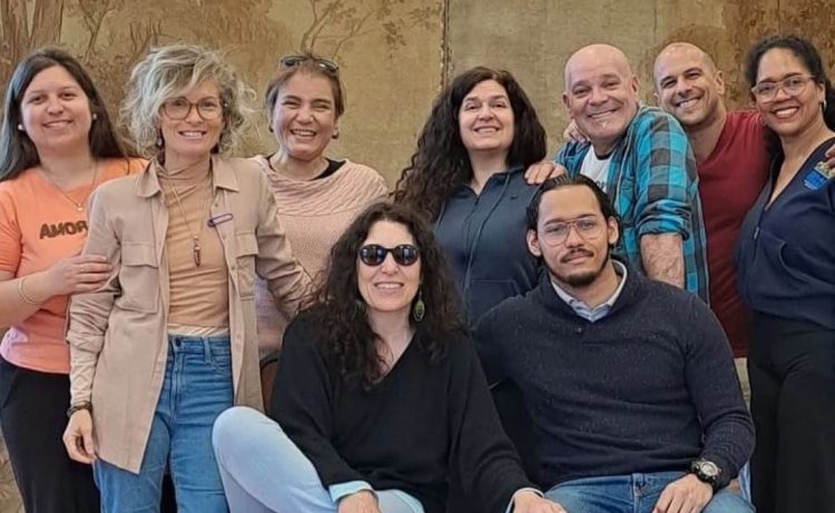 Se estrena obra teatral con personas sordas